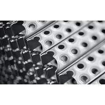 LEMEZPROFIL / Létrafok / 50x39x2 mm / hossz 485 mm / íves véggel / acél LEMEZPROFIL / Létrafok / 50x39x2 mm / hossz 485 mm / íves véggel / acél