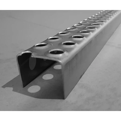 LEMEZPROFIL / Létrafok / 50x39x2 mm / hossz 2000 mm / egyenes végzárás / acél LEMEZPROFIL / Létrafok / 50x39x2 mm / hossz 2000 mm / egyenes végzárás / acél